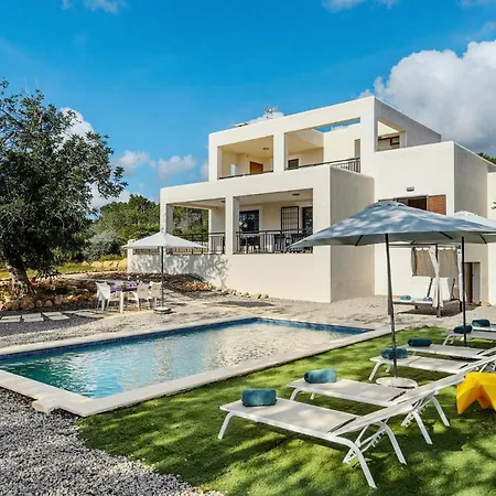 Holiday home Aiguees Blanques