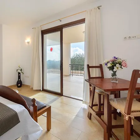 Aiguees Blanques Holiday home *